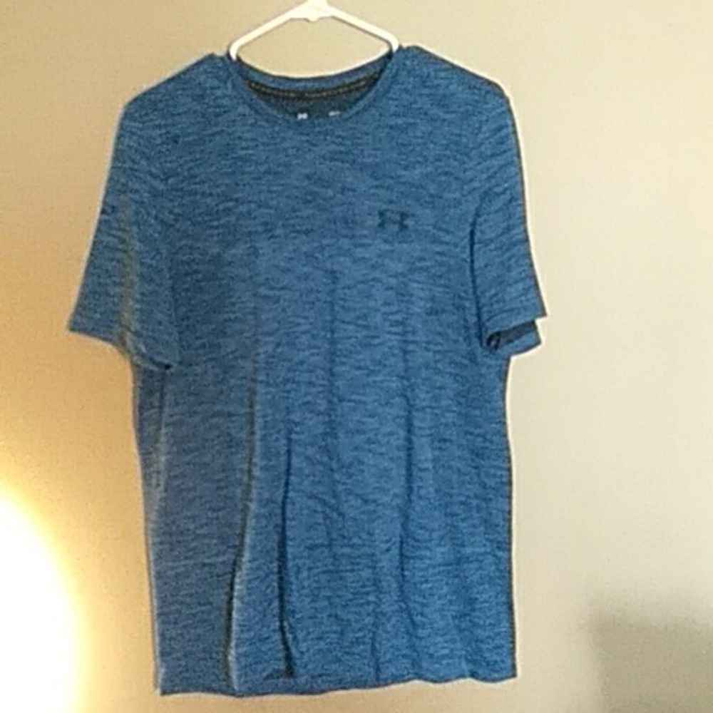Mens under armour tshirt size large